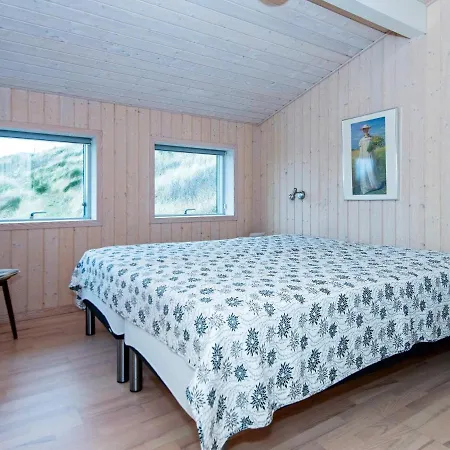 Vakantiehuis 5 Star In Henne-by Traum *